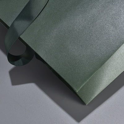 100g Matt Laminated Printed Grosgrain Ribbon Handle Paper Shopping Bags