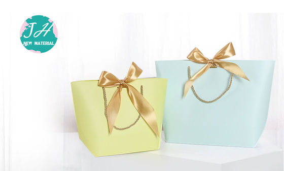 100gsm Pantone Color Die Cut Paper Carrier Bags