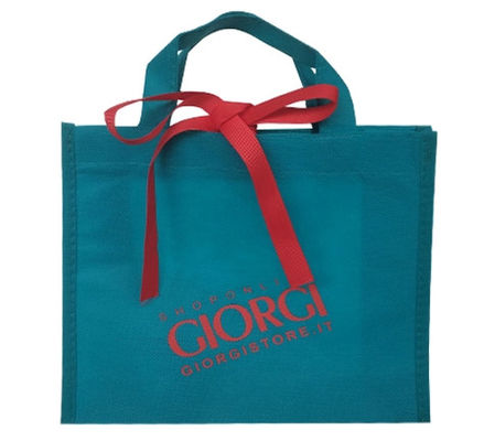 25*30cm Flexo Printing Colorful Chrismas Gift Bags , Laminated Non Woven Bag