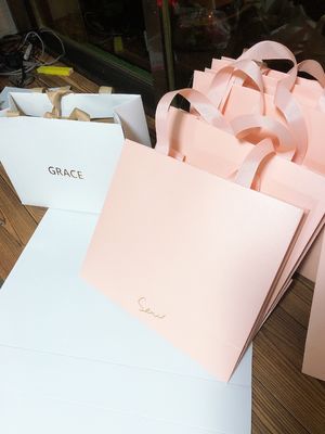 32*10*25cm Pantone Color 4C Printing Printed Paper Shopping Bags