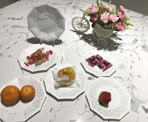 350g White Paperboard Engraving Heavy Duty Paper Plates , Decorative Paper Plates