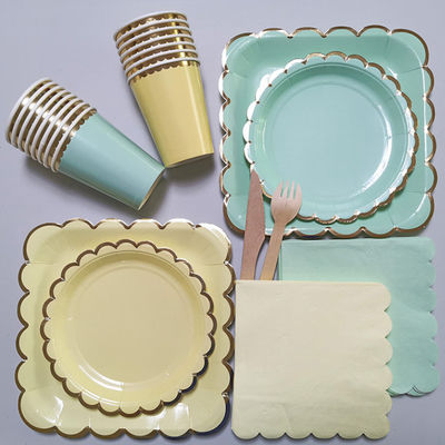 250gsm Biodegradable Laciness Disposable Paper Plate , Compostable Paper Plates